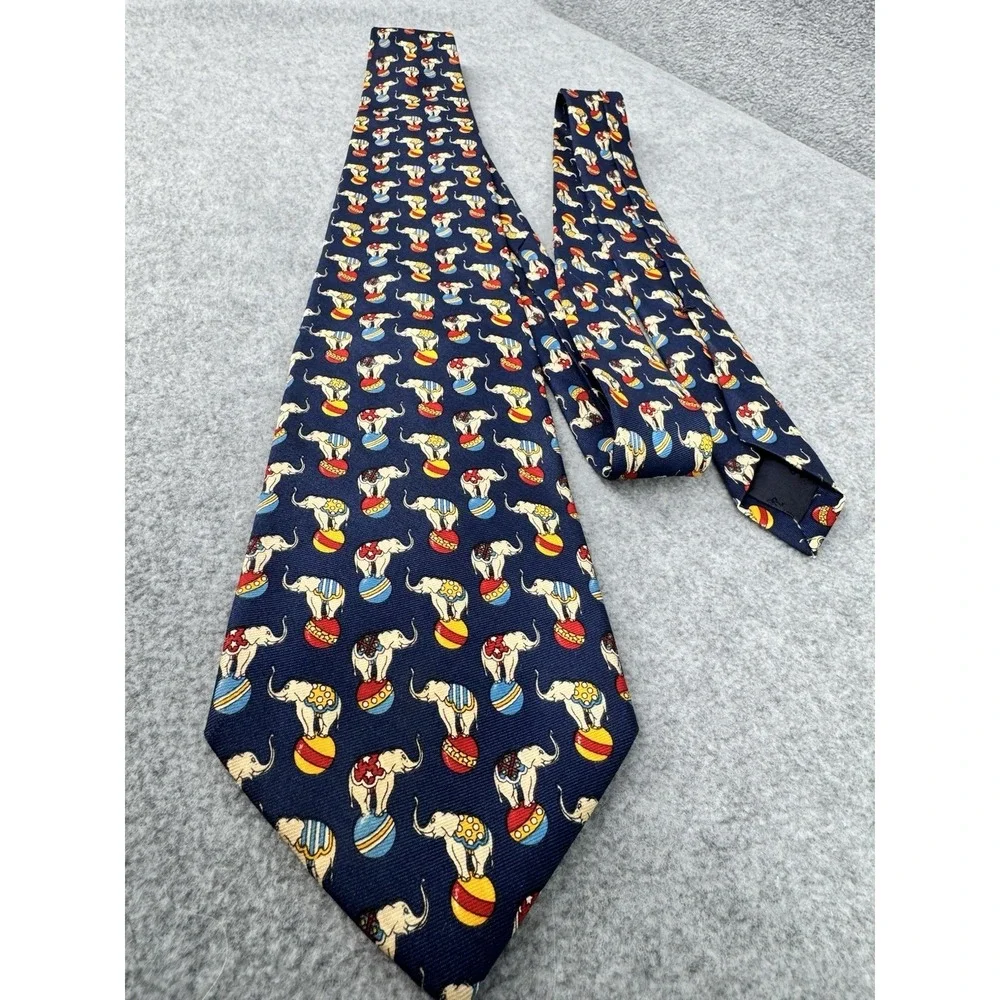 Brooks Brothers Makers Silk Necktie Circus Elephant Print Novelty USA Made‎